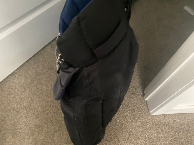 Youth Large 2019 Vaughn Velocity V10 Hockey Goalie Pants (Used)
