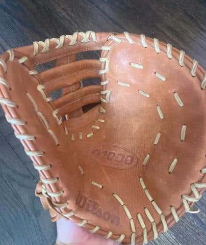 First Base RH Wilson A1000 Baseball Glove 12" (Used)