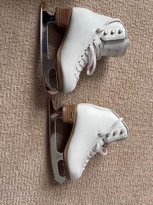 Jackson Ultima Figure Skates C Junior 13.5 (Used)