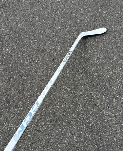 Senior CCM XF Ghost Hockey Stick Right Handed P28 70 Flex