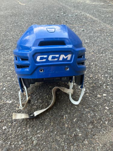 Medium CCM Tacks 920 Helmet (Used)