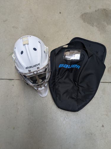 Senior Large Bauer S25 950 Goalie Mask w/ Cat eye (Used)