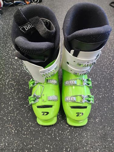 Used Dalbello DRS 70 Boys DH Ski Boot Neon Green 245 MP - M06.5 - W07.5 11849-S000044687