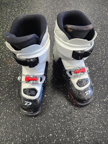 Used Dalbello CX 2 Boys DH Ski Boot White 220 MP - J04 - W05 11849-S000044686