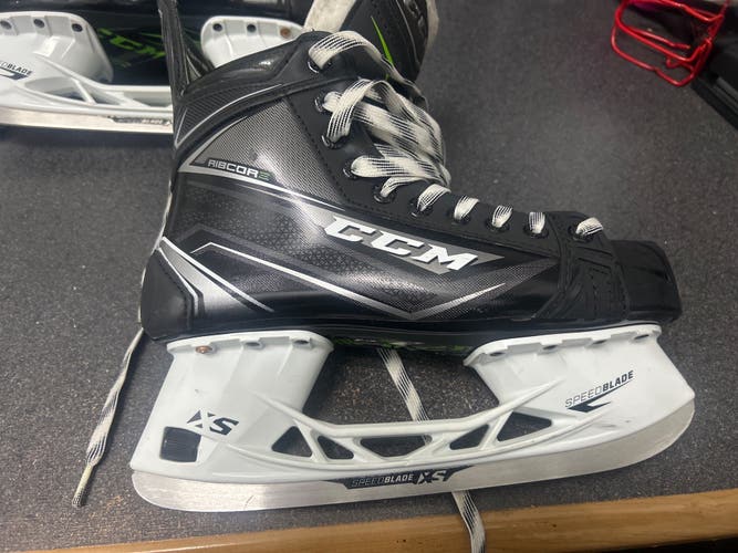 2019 CCM Ribcor 76K Hockey Skates Regular Width 7 (Used)