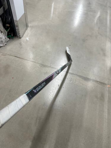 Used once Senior Bauer Proto2 Left Hand Hockey Stick P92M 77 Flex Pro Stock (Used)