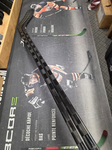 2 PACK | P90TM | 65 Flex NEW! Senior Carbon Pro Super Lite Right Handed Hockey Stick Pro Stock (New)