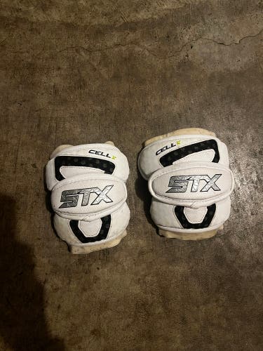 Medium Adult STX Cell V Arm Pads (Used)