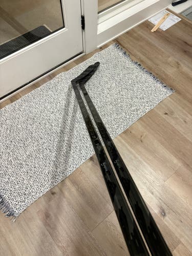 Senior CCM JetSpeed FT9 Pro Right Handed Hockey Stick P29 75 Flex (New)