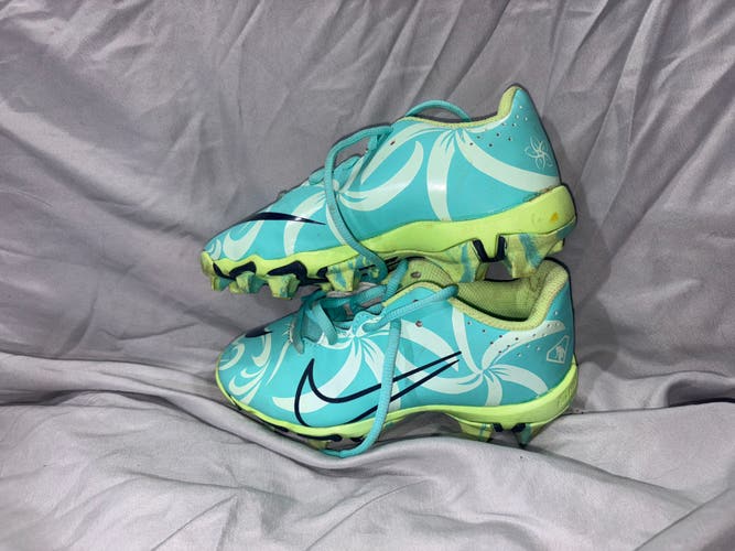 Blue Kid's 13K (Little Kids) Nike Fastflex Molded Cleats (Used)