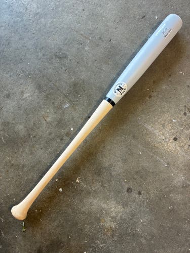 Northwoods Bats M110 Wood Baseball Bat 33 in 31 oz Cupped End