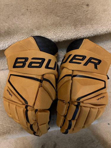 Vintage Bauer Vapor Hyperlite Gloves 14" (Used)