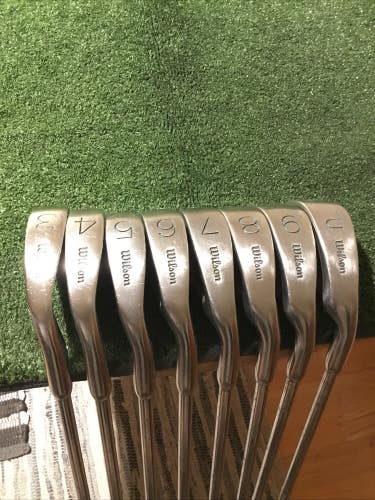 Wilson Ladies 2400 Peripheral Balance Irons Set (3-PW) Matched Flex Lite Steel