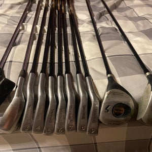 Men's Right Handed Iron Set Regular Flex Graphite Shaft (Used)