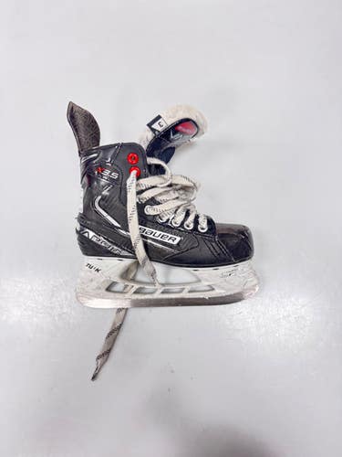 Used Bauer X3 Junior Hockey Skate Junior 03 11860-S000316354