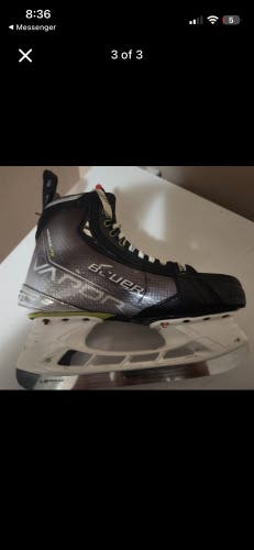 Silver 2021 Bauer Vapor Hyperlite Hockey Skates Regular Width Size 5.5 (Used)