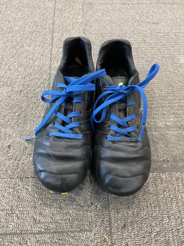 Used Brava SOCCER CLEATS Soccer Cleats Black And Navy Blue Junior 02.5 11614-S000244670