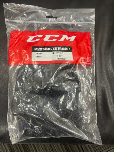 NWT CCM Intermediate Black Hockey Basic Knit Socks (24”) Unisex