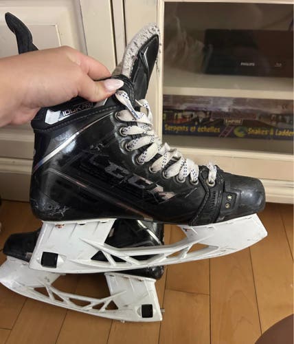 CCM Ribcor 100k Pro Hockey Skates Pro Stock 8.5 (Used) without blades
