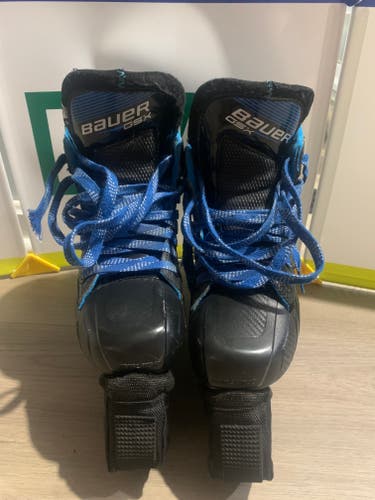 Bauer GSX Hockey Goalie Skates Regular Width Size 5.5 (Used) Fit B - Great Condition