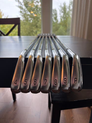 Men's 2021 Mizuno JPX 921 Forged Right Handed Iron Set Stiff Flex (Used)