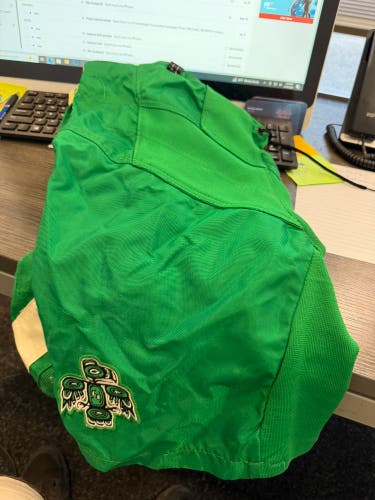 Medium Bauer Supreme Pant Shell (Used)