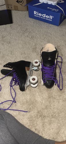 Riedell Figure Skates B Adult 5.5 (New)