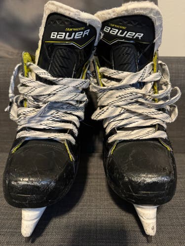 Bauer Supreme M30 Hockey Skates Regular Width Size 5 (Used)