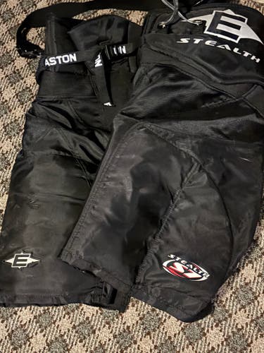 Senior Medium Easton Stealth Hockey Pants (Used)