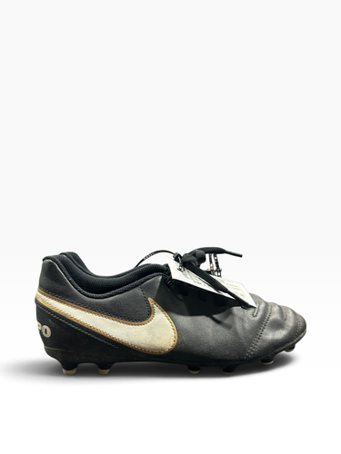 Used Nike TIEMPO Soccer Cleats Black Junior 05.5 11375-S000382752