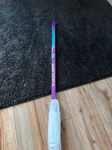 Senior Bauer Vapor Flylite Left Hand Hockey Stick P92 77 Flex (Used)