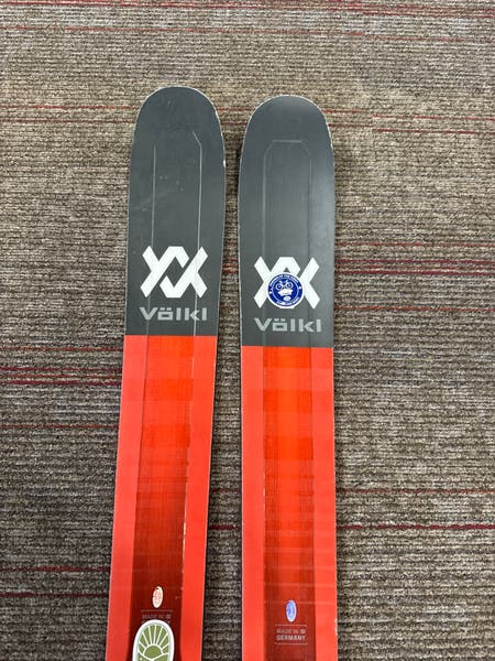 Men's Volkl M5 Mantra 177 cm Skis Without Bindings (Used