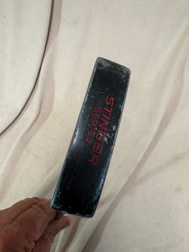 Blade Stinger series Right Handed Putter 32" (Used)
