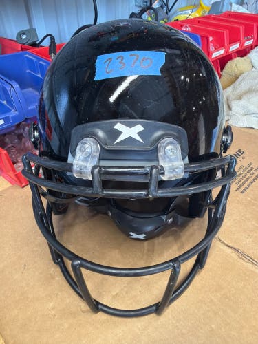 USED XENITH X2E+ YOUTH FOOTBALL HELMET - MEDIUM - BLACK