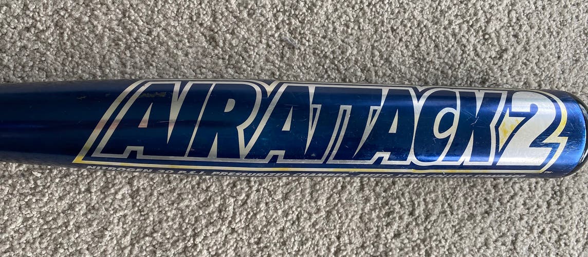 2001 Easton Training Bat (-3) 30 oz 33" (Used)