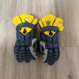 LIKE NEW Michigan Wolverines Maverik Rome Lacrosse Gloves