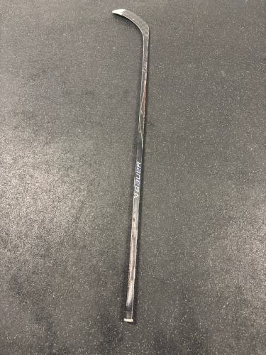 Senior Bauer Vapor Flylite Right Handed Hockey Stick P28 77 Flex (Used)
