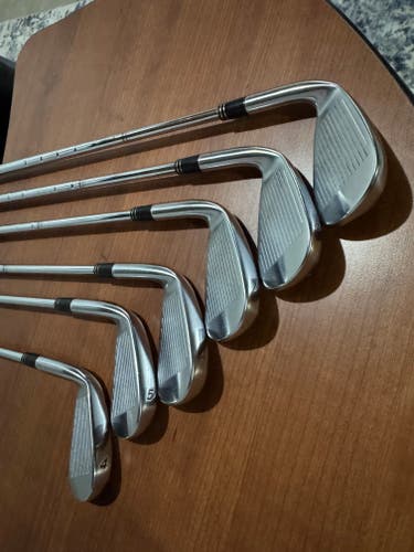 Men's TaylorMade Burner Right Handed Iron Set (Used)
