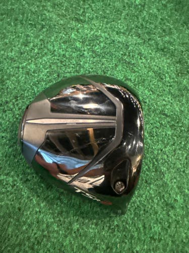 Titleist TSR2 10° Driver Club Head Right Handed (Used)