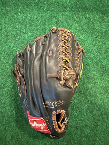 Black Rawlings Gold Glove RH Outfield Baseball Glove 12.75" (Used)