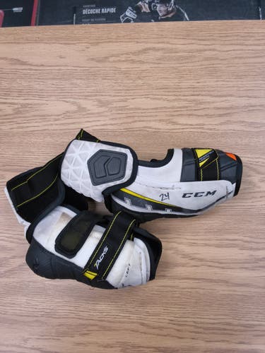 Senior Medium CCM Tacks Pro Elbow Pads Pro Stock (Used)