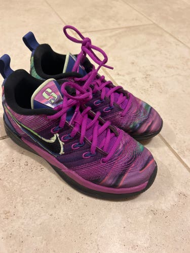 Kid's 4Y (Big Kids / Youth) Nike Shoes (Used)