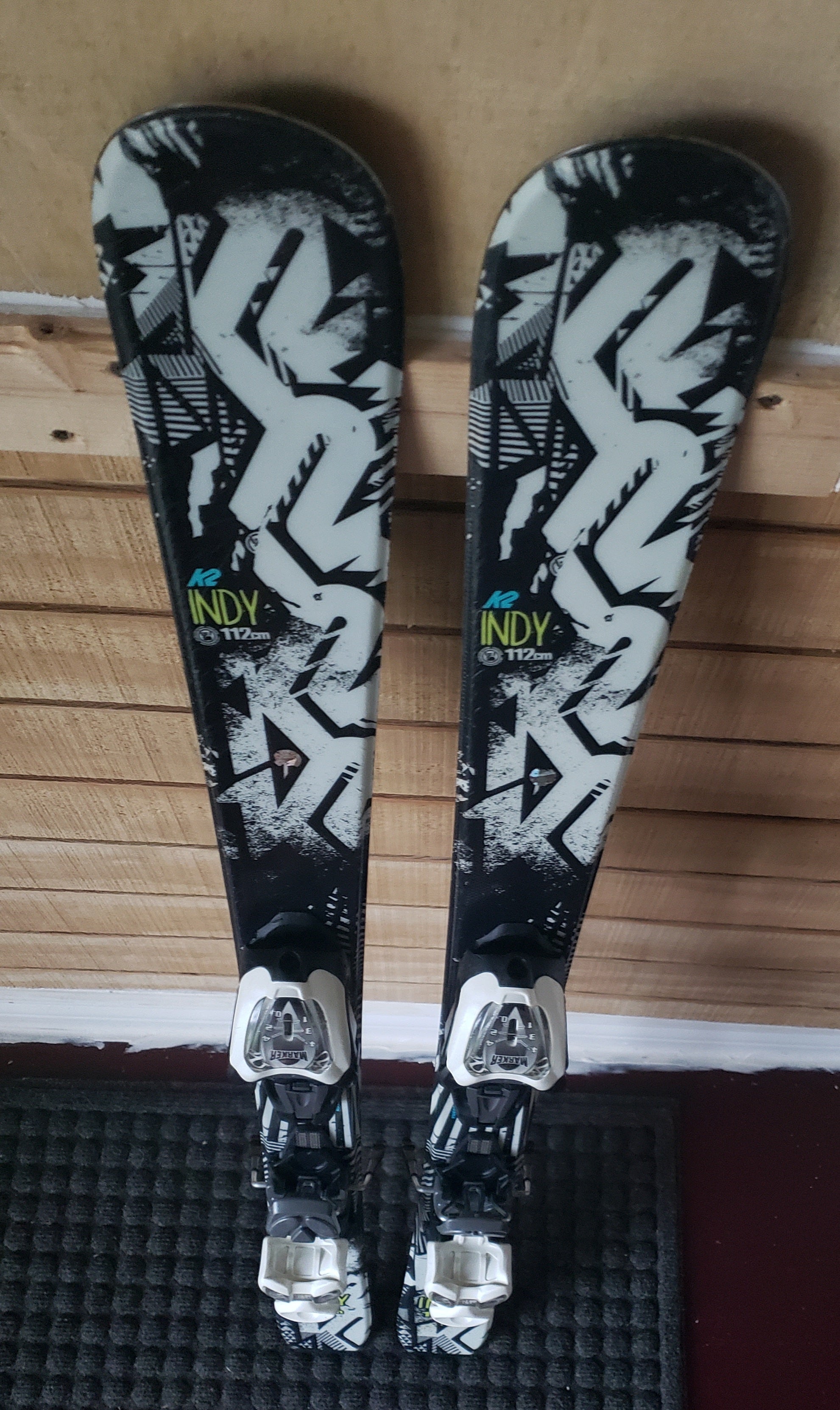 KIDS 112cm K2 Indy Rocker Skis w/ Marker 4.5 Adjustable Bindings