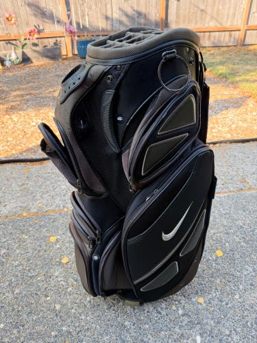 Men's Nike Cart Golf Bag (Used)