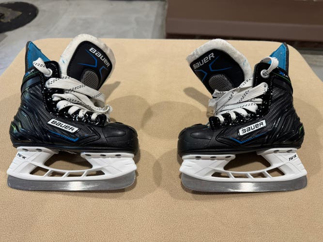 Bauer XLP Hockey Skates Regular Width 8 (Used)