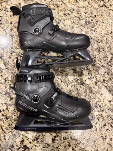 Bauer Konekt 2 Hockey Goalie Skates Regular Width 6 - 6.5 Good Condition