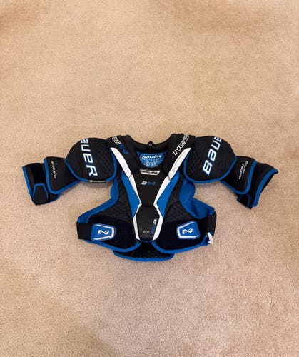 Bauer Nexus 2N Shoulder Pads