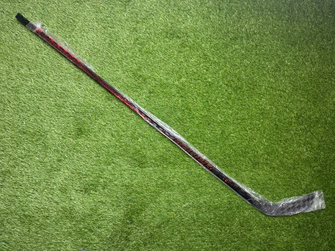 Single-Bauer Twitch Right Handed Hockey Stick P28 77 Flex Pro Stock (New)-HS-0009