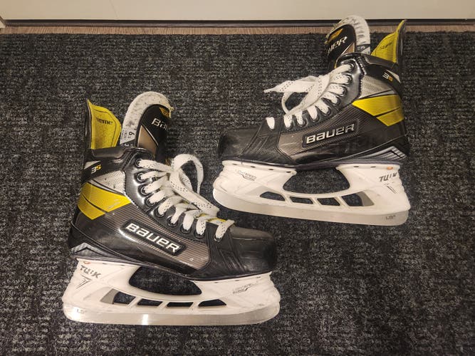 Used Senior Bauer Supreme 3S Hockey Skates Size 6.5 Fit 3