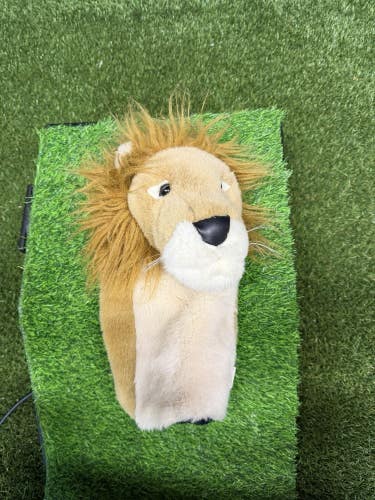 Daphnes Lion Driver Golf Headcover